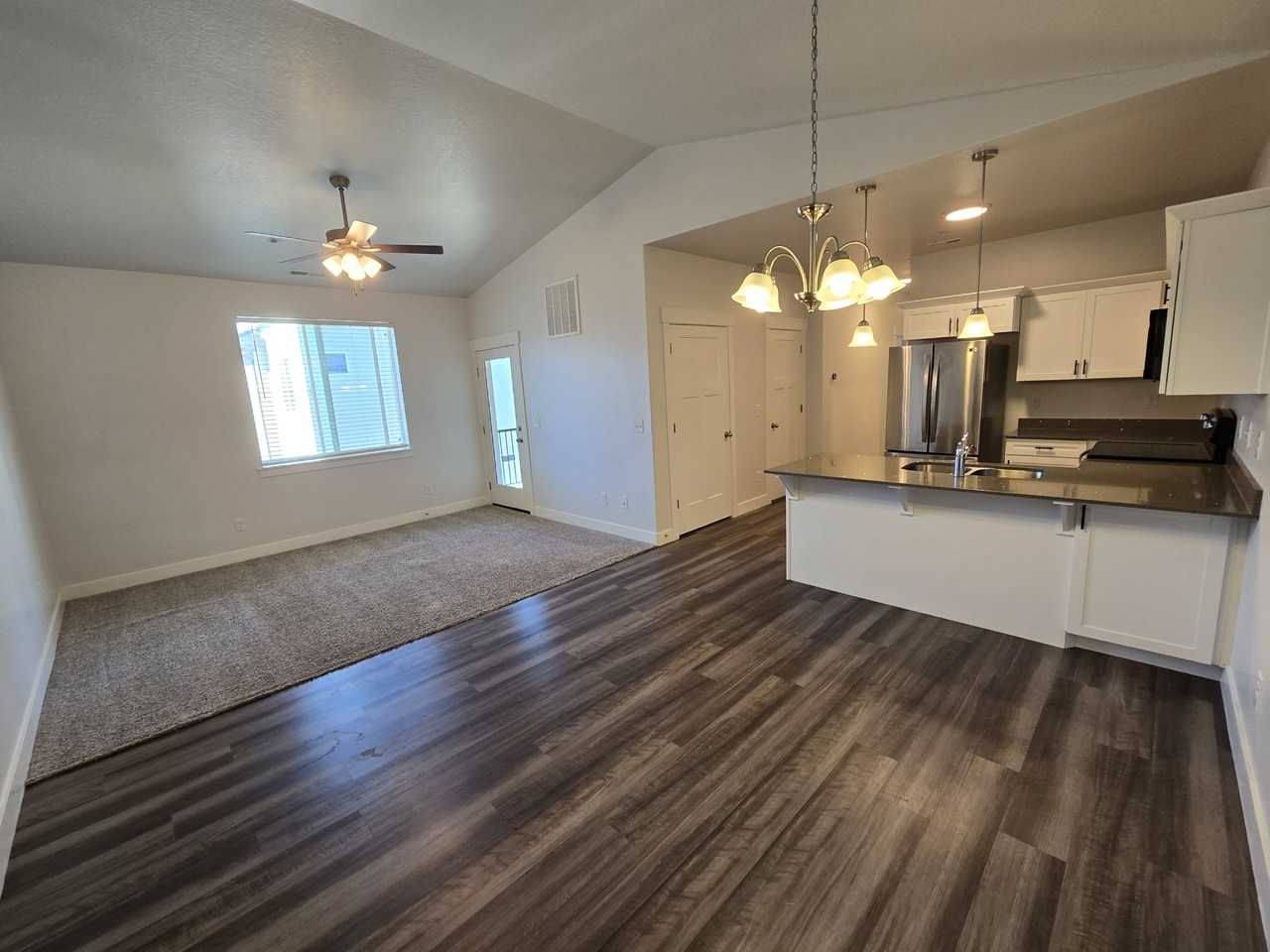 1985 N 3330 W #1 - Photo 2 of 33