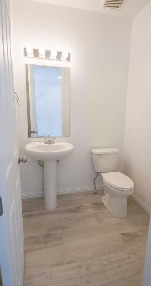 1975 W 950 N #1 - Photo 5 of 30