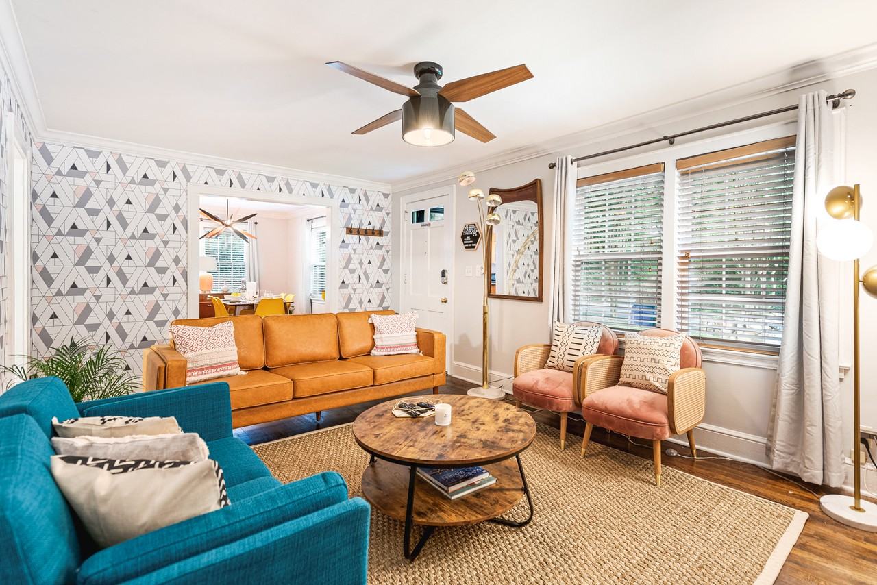 919 Gilbert St Se #NA - Photo 2 of 29