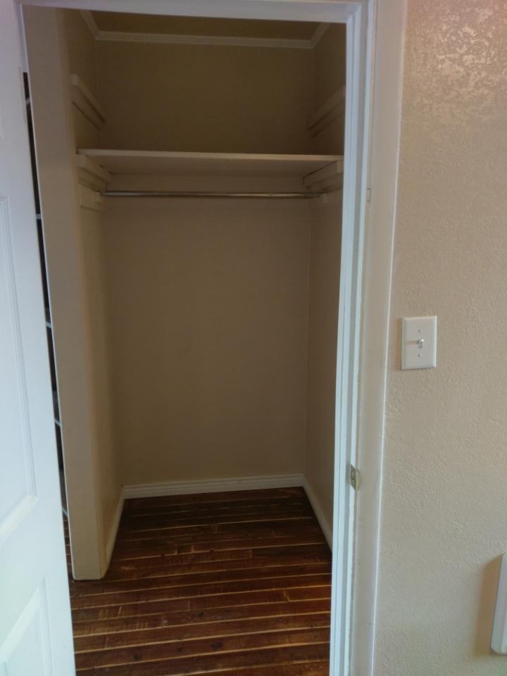 E Lyon St #421LYONS - Photo 3 of 12