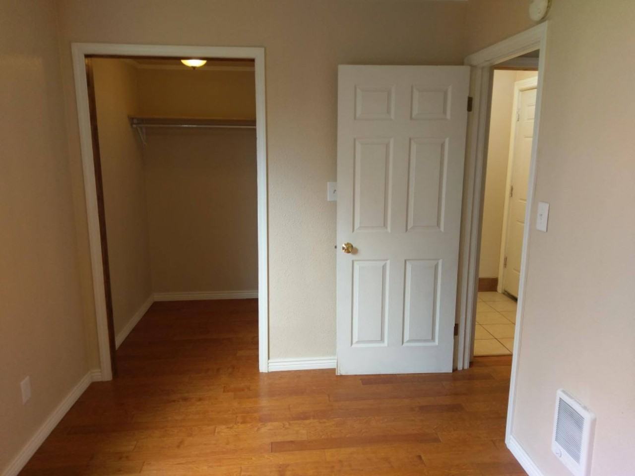 E Lyon St #421LYONS - Photo 4 of 12