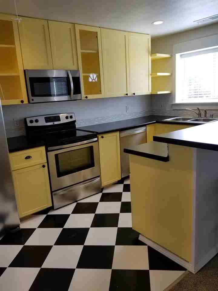 200 S 8th St #NA - Photo 2 of 10