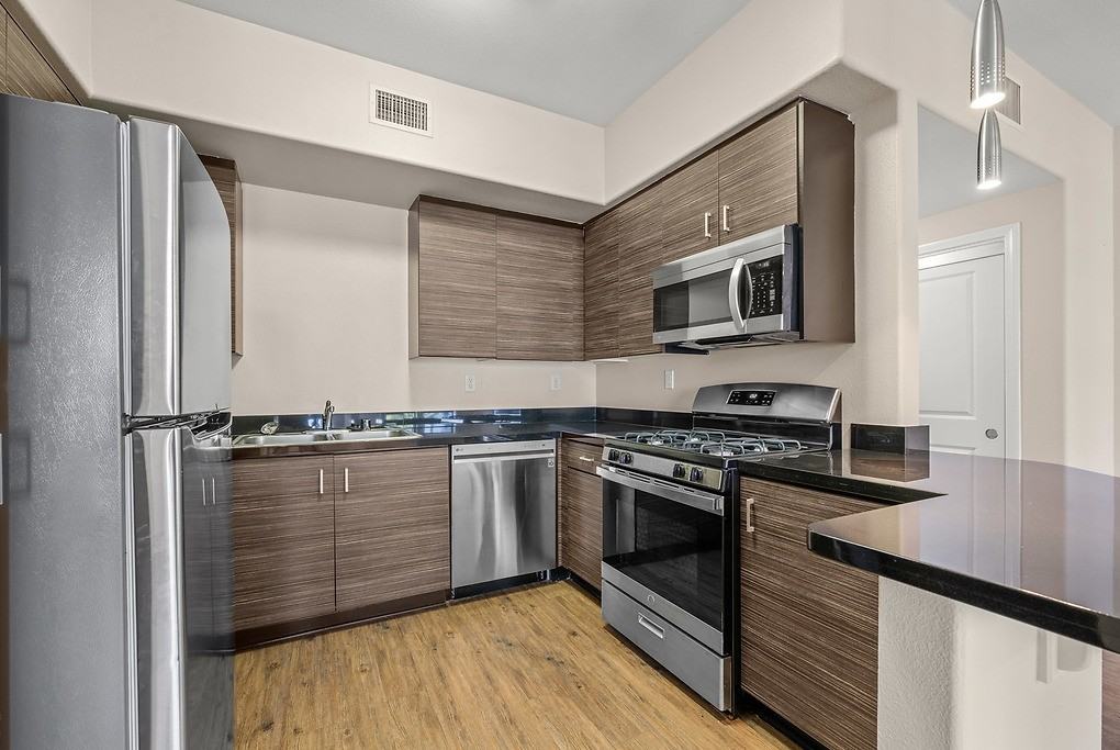 5600 Wilshire - Photo 6 of 50