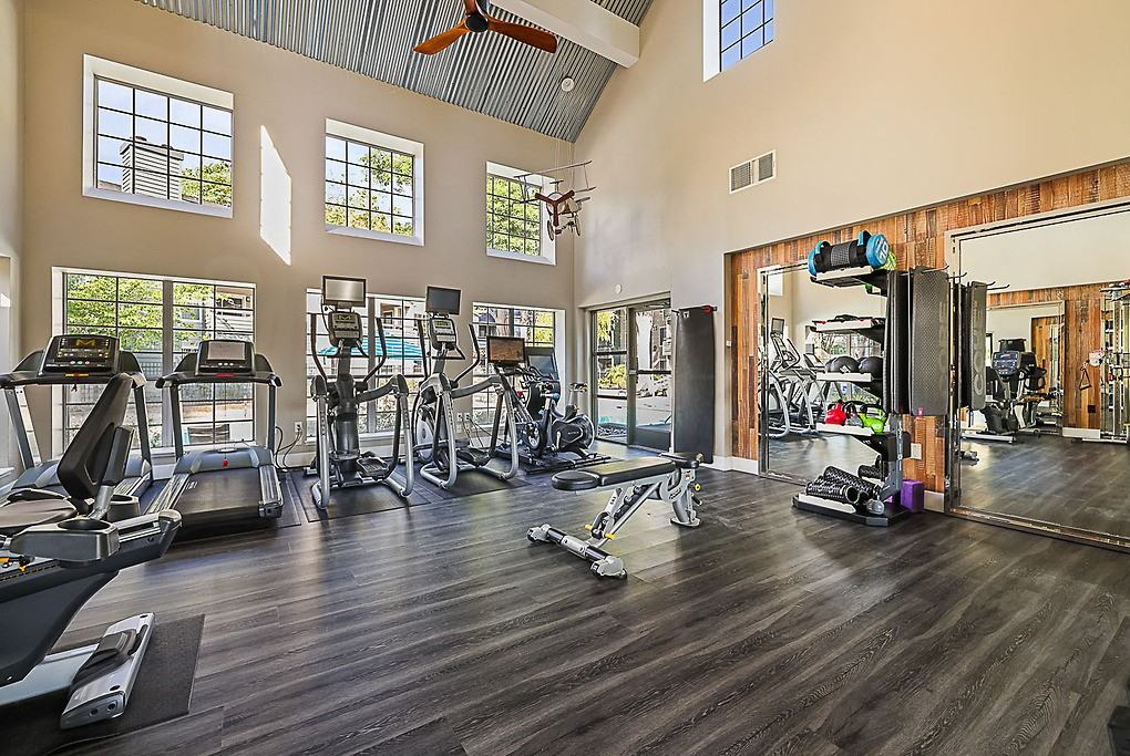 Bristol Commons - Photo 5 of 44