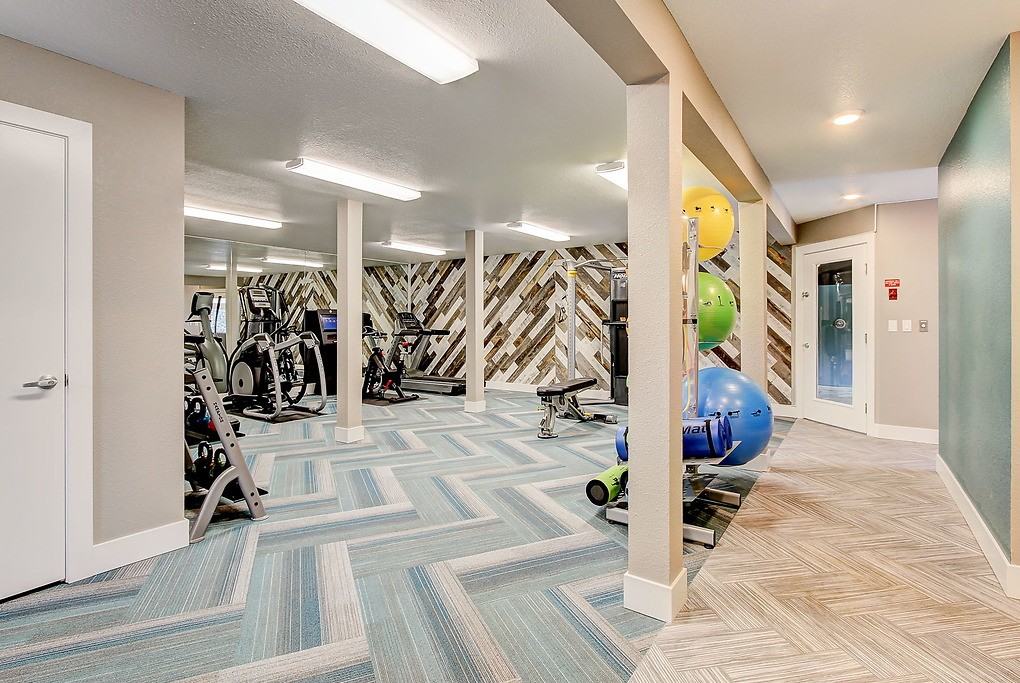 Emerald Ridge - Photo 4 of 49