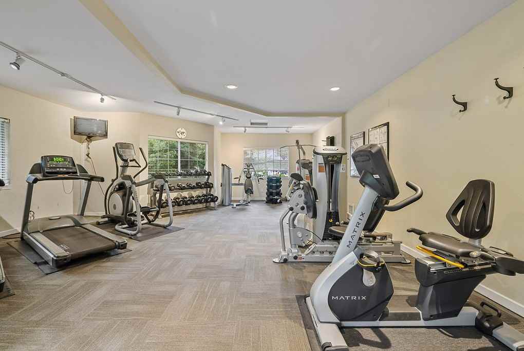 Sammamish View - Photo 5 of 50