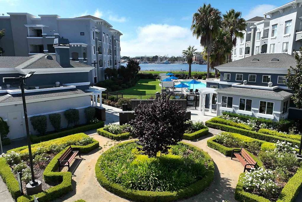 The Landing at Jack London Square - Photo 5 of 34