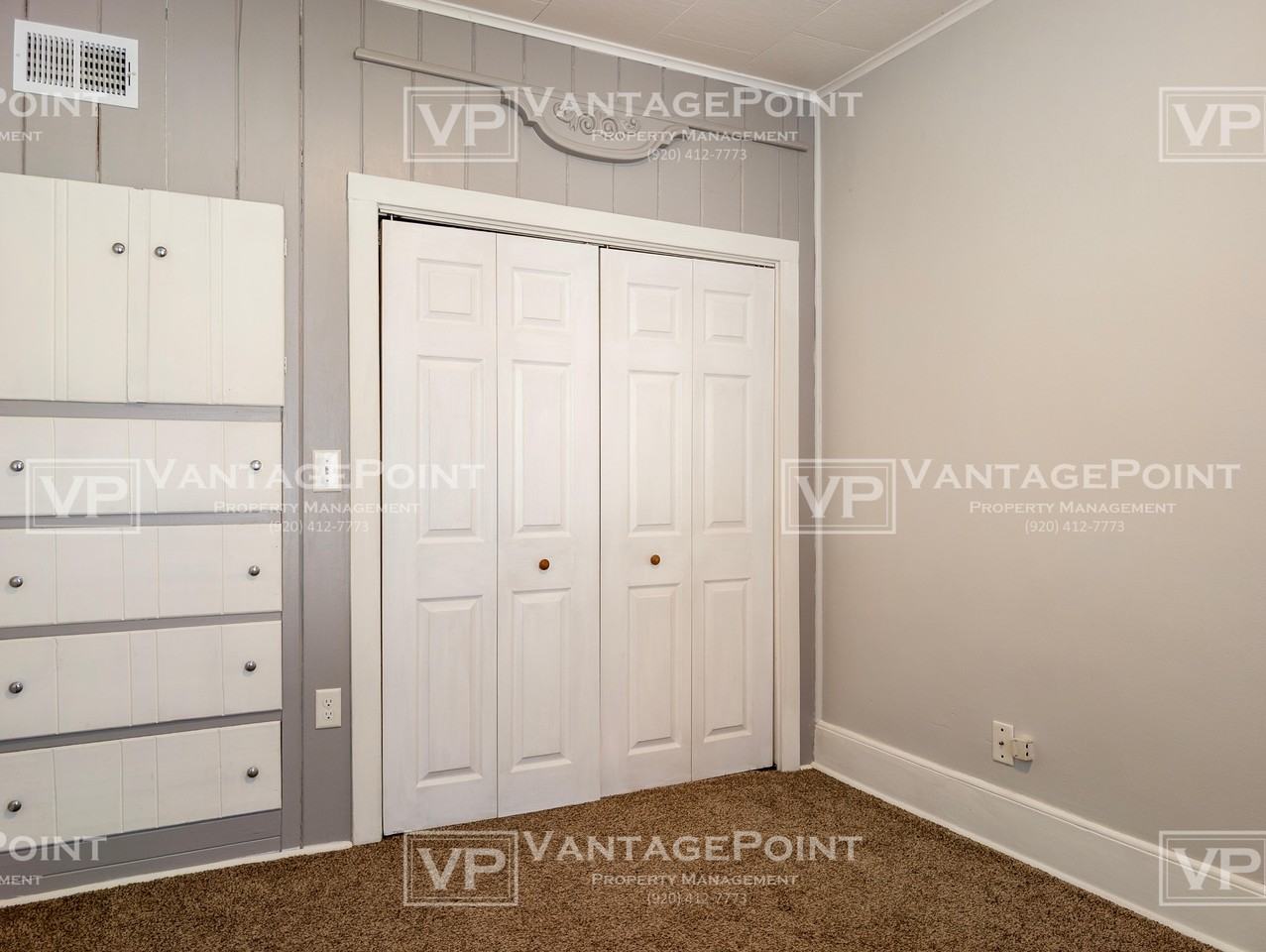 807 Harney Ave #1 - Photo 4 of 15