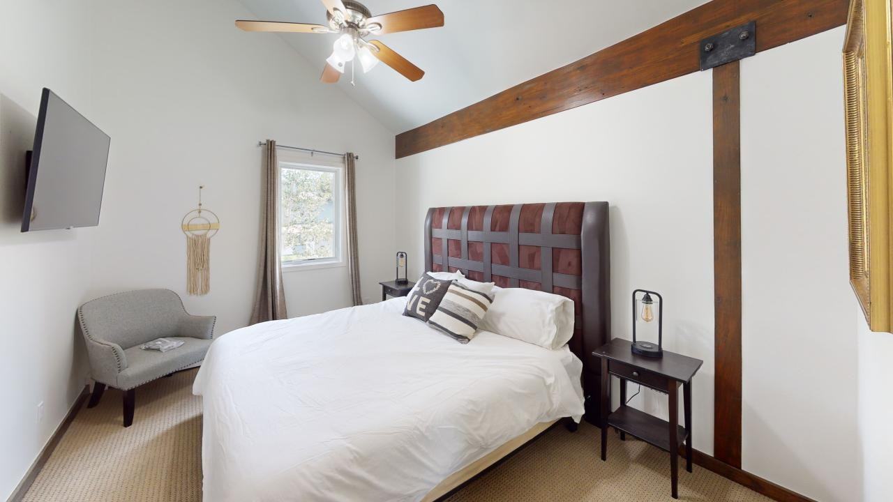 422 Deer Blvd #1 - Photo 6 of 18