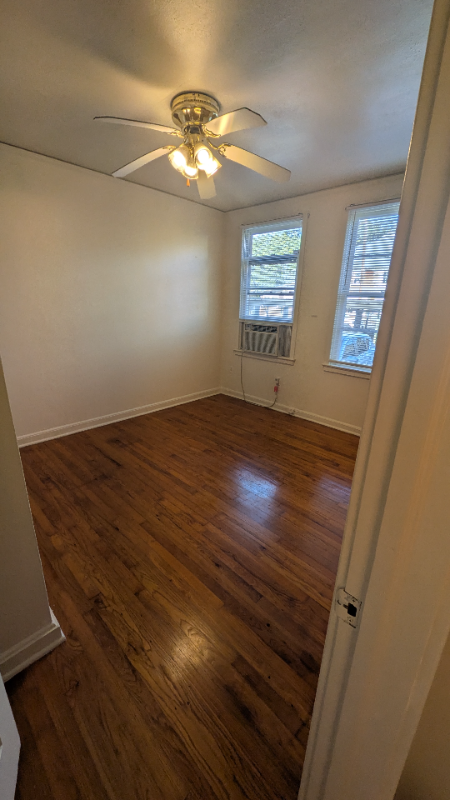 2225 Wisteria St - Photo 3 of 9