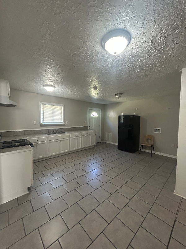 1915 Legion St - Photo 4 of 9