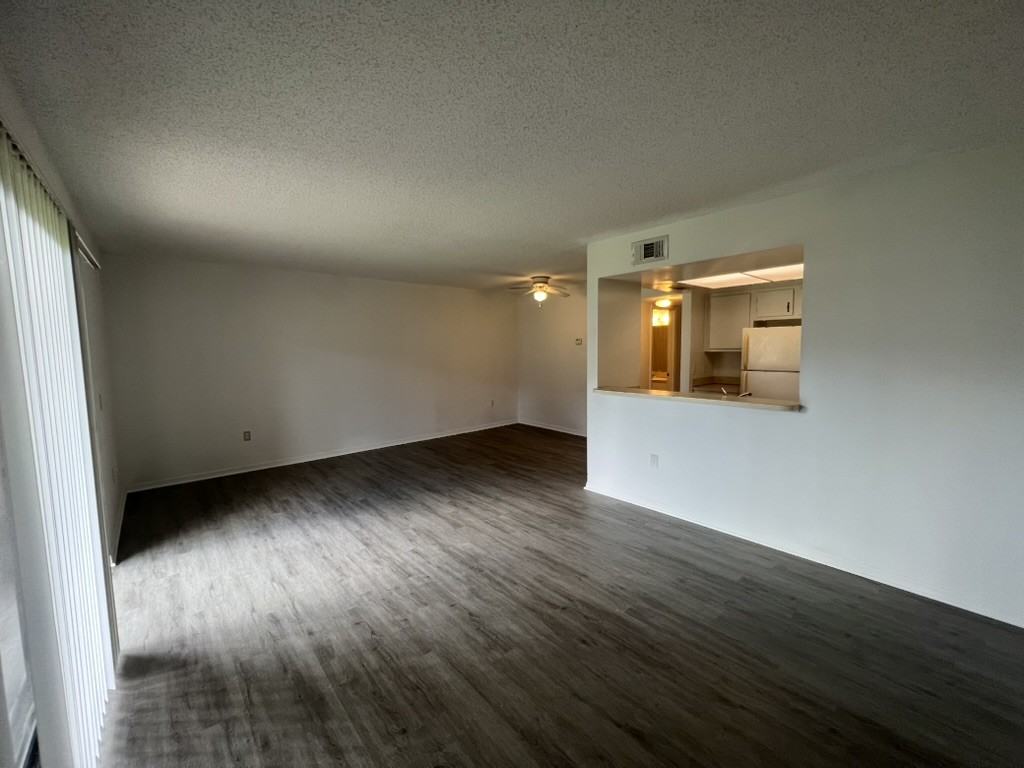 1035 June Dr #1 - Photo 4 of 15