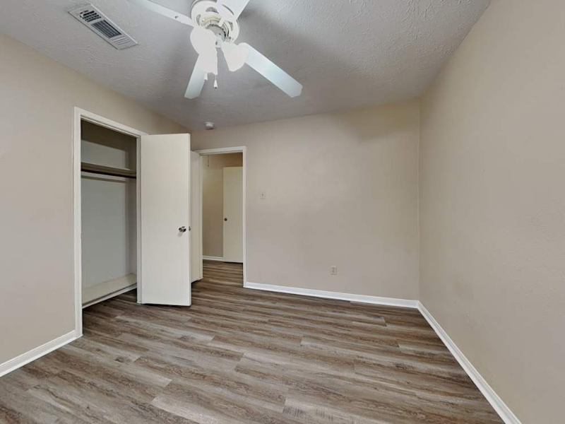 4703 Lost Oak Dr - Photo 6 of 7