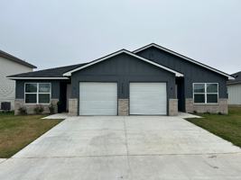 featured image of 1146 Lindsey Dr #B