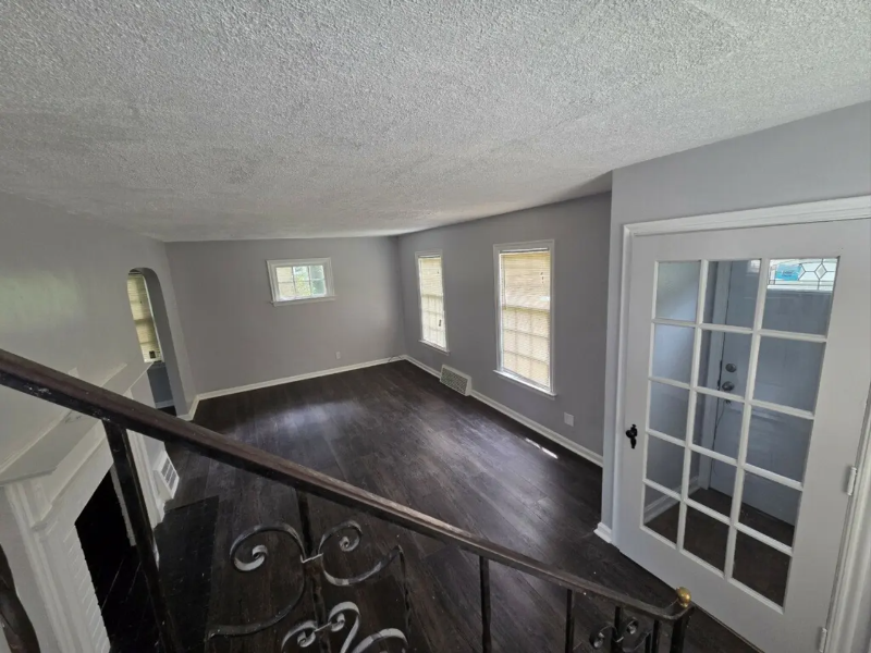 2061 Staunton Rd - Photo 5 of 20