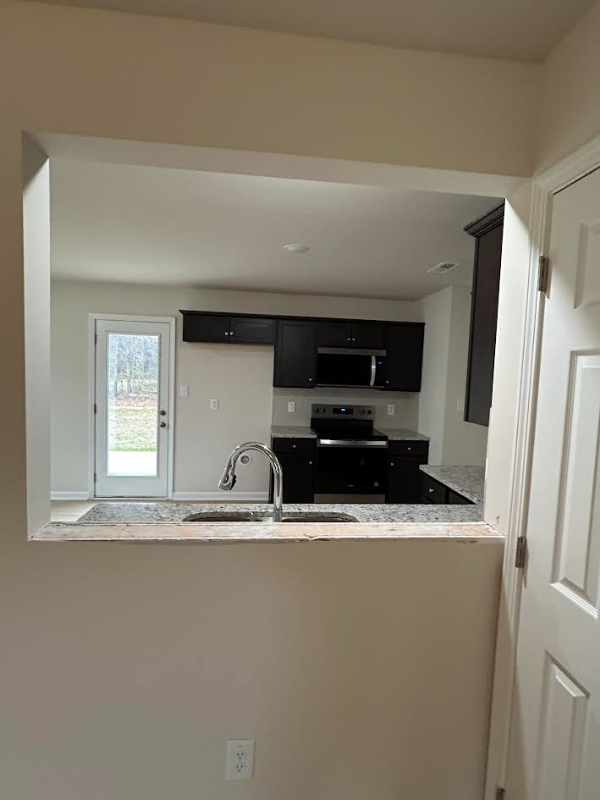 111 Red Maple Pl - Photo 5 of 17