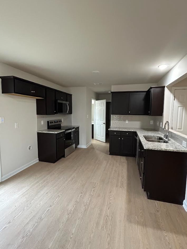 111 Red Maple Pl - Photo 6 of 17