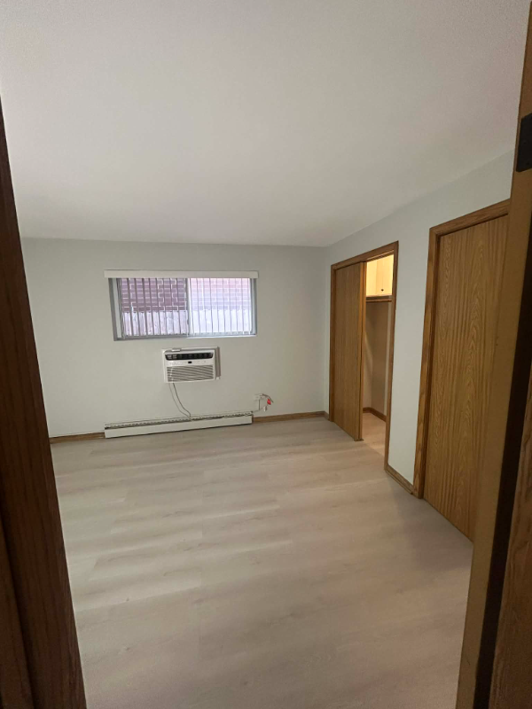 4120 N California Ave #1C - Photo 5 of 10