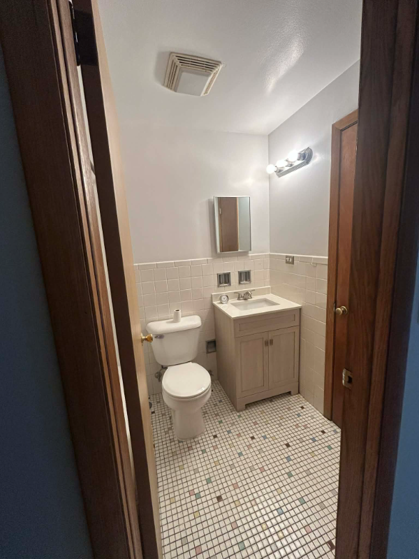 4120 N California Ave #1C - Photo 7 of 10