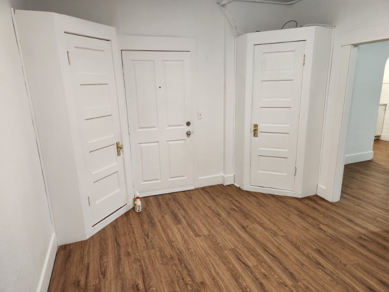 408 N Tower Ave #2 - Photo 3 of 4