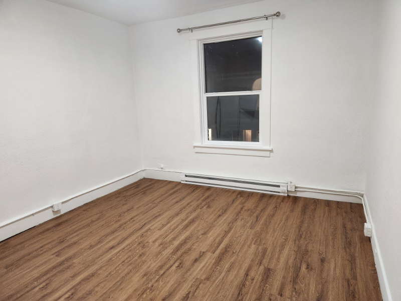 408 N Tower Ave #2 - Photo 4 of 4