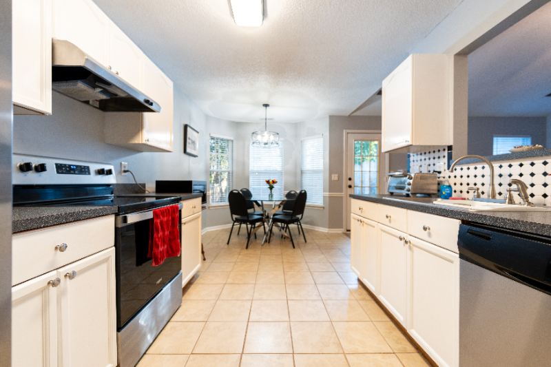 7401 Starvalley Dr - Photo 7 of 20