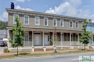 featured image of 108 E Anderson St #B