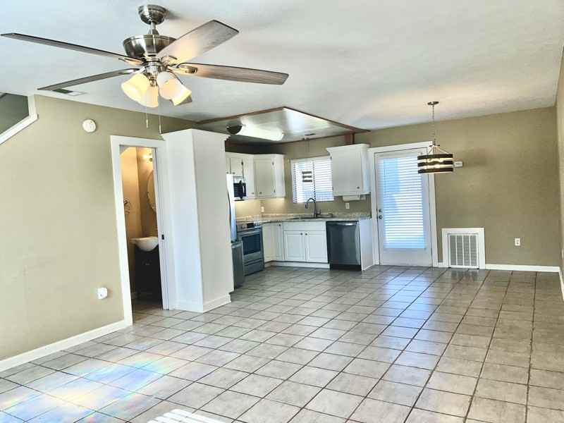 3117 Debra Blvd - Photo 7 of 12