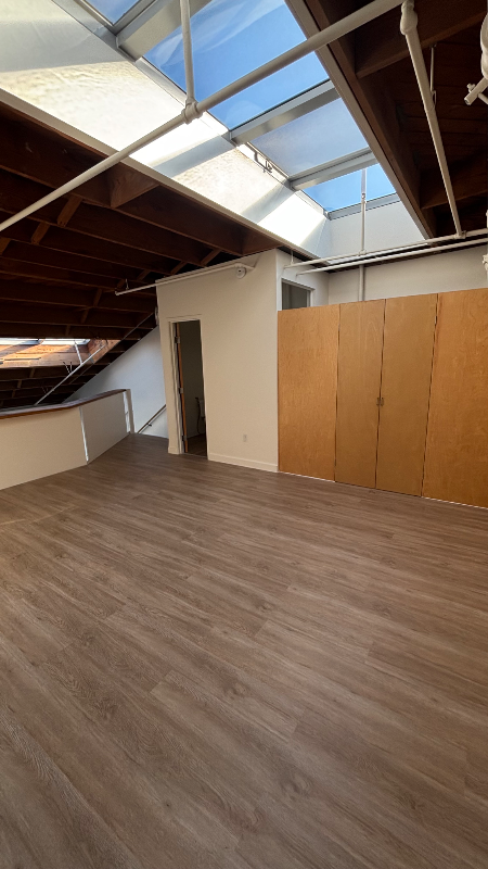 6025 Christie Ave - Photo 6 of 11