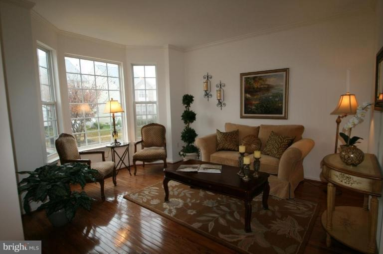 18107 Coachmans Rd - Photo 2 of 7