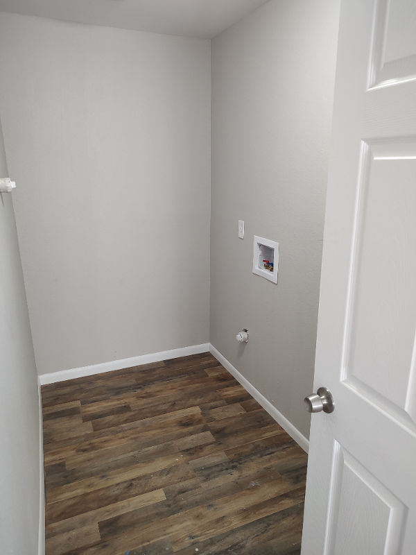 8905 Seacliff St - Photo 4 of 12