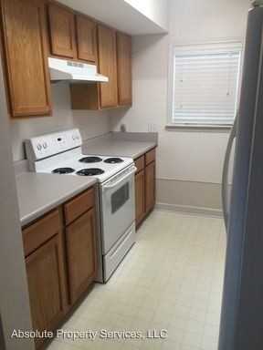 111 Provence St - Photo 2 of 15