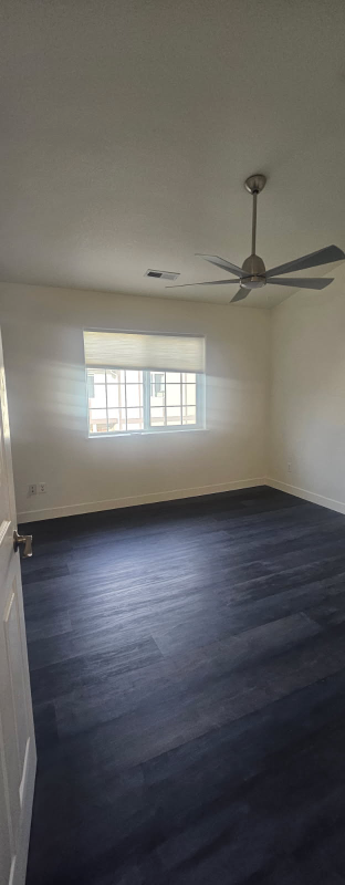 437 Harris Ln - Photo 2 of 8