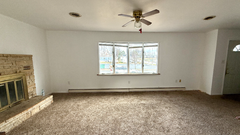 1601 N Oak St - Photo 6 of 20