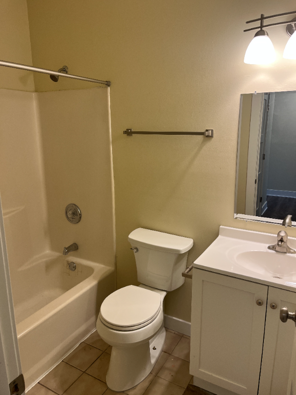 512 Powers Ct #C - Photo 5 of 7