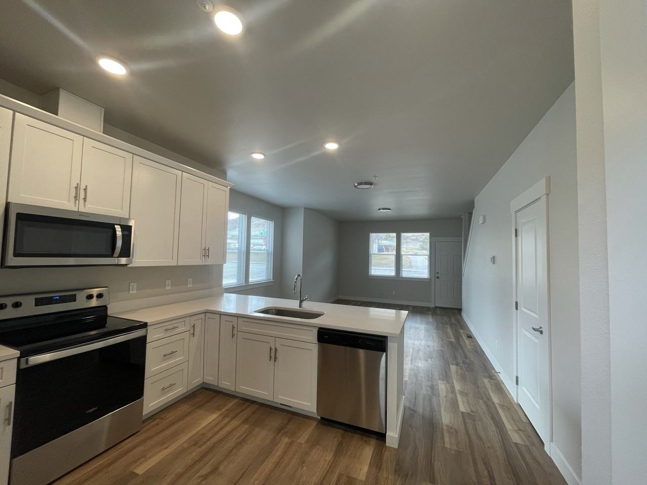 430 S 2nd St Unit 1e #1E - Photo 3 of 12