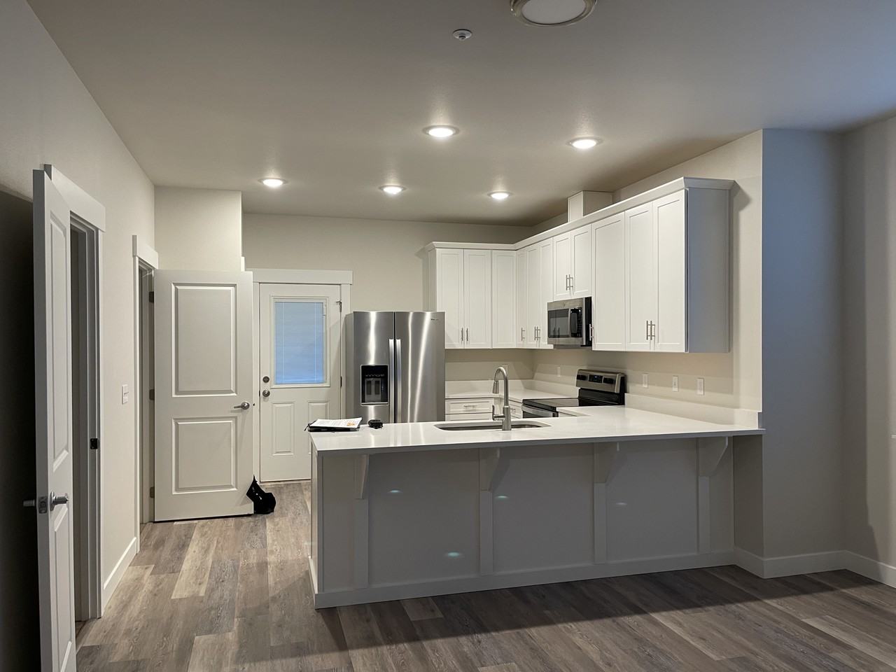 430 S 2nd St Unit 1e #1E - Photo 4 of 12