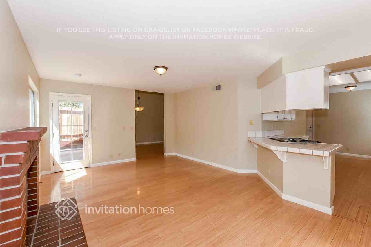 8205 Silverside Dr - Photo 4 of 16