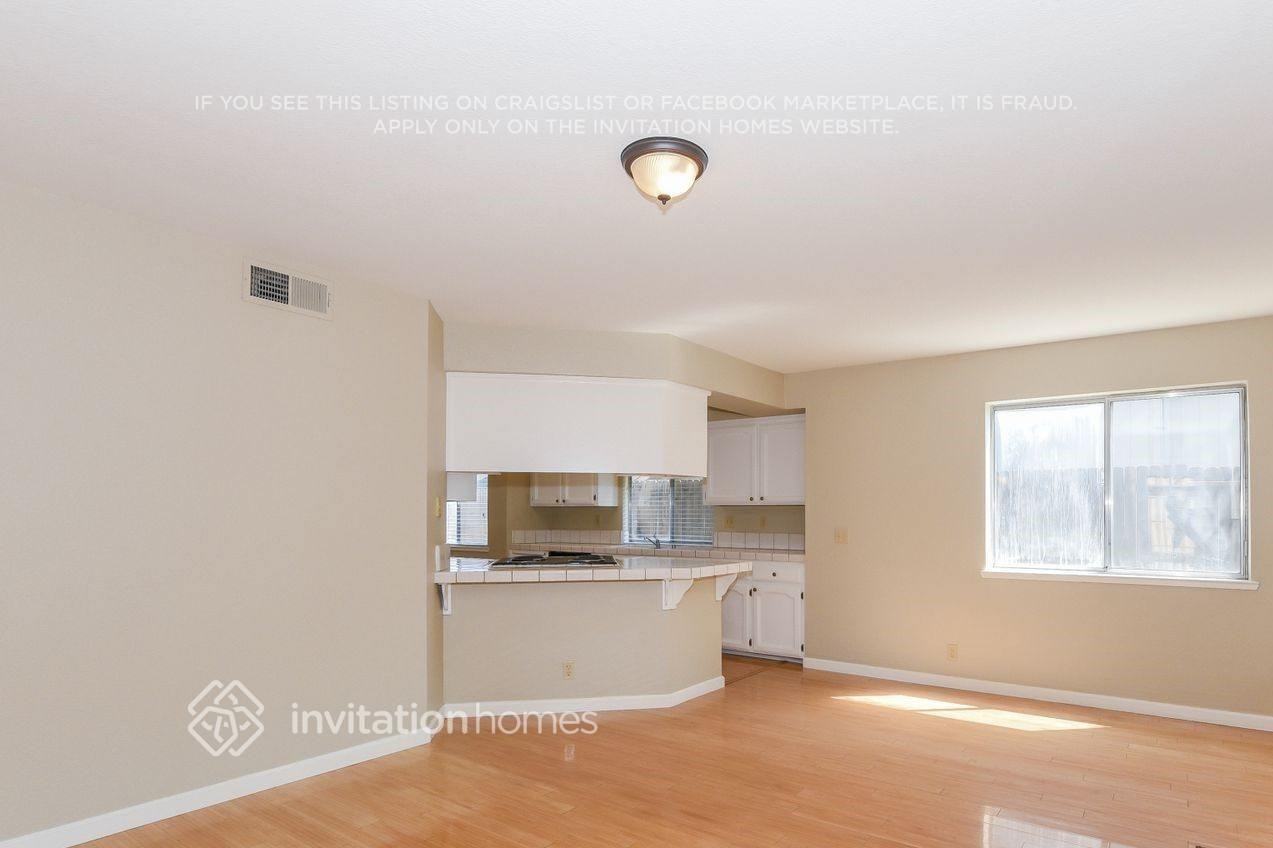 8205 Silverside Dr - Photo 5 of 16