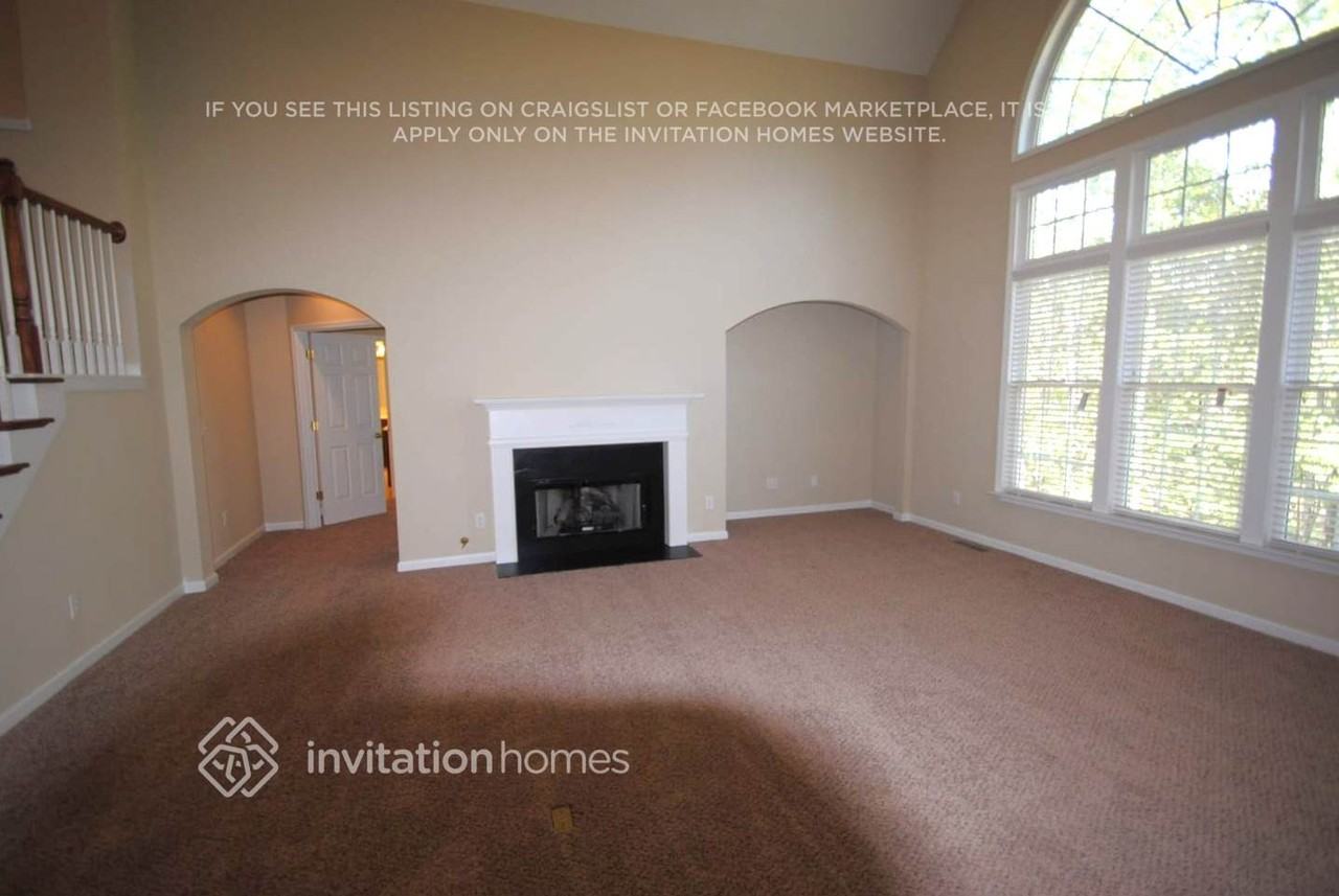 6358 Greenock Dr - Photo 2 of 13