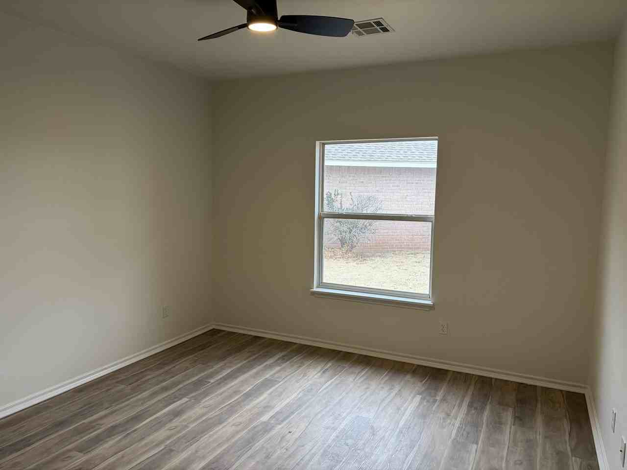 11601 Hackney Ln #1 - Photo 5 of 10