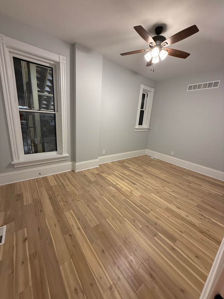 45 E 17th St #101 - Photo 3 of 8