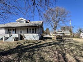 featured image of 201 E Cowles St #1