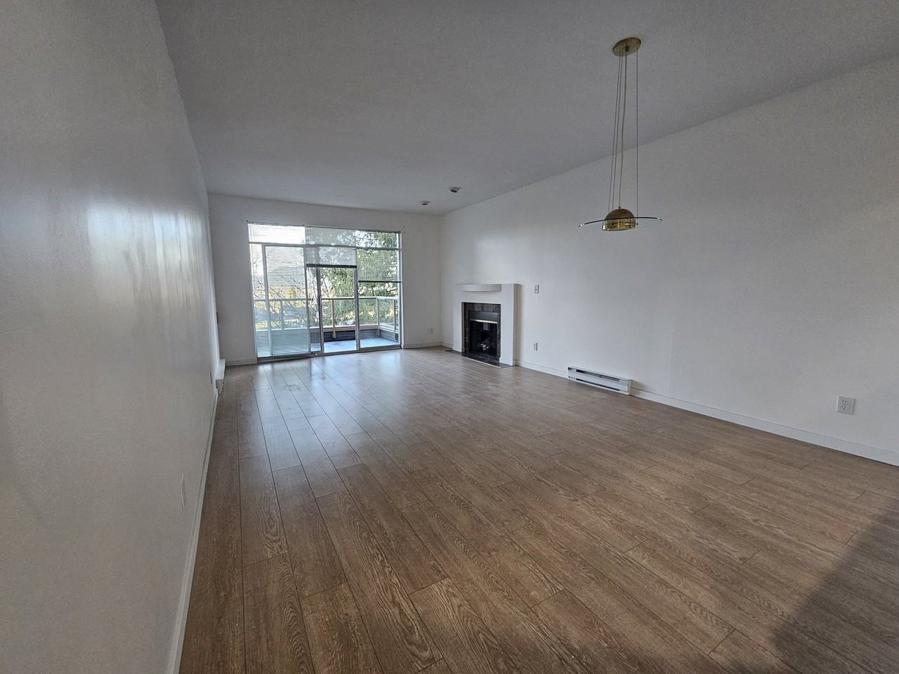 4951 Sanders St - Photo 2 of 8