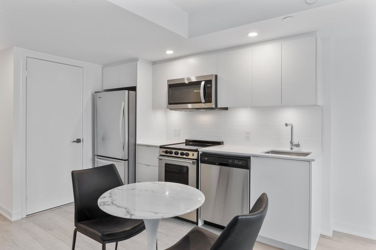 480 Wilson Ave - Photo 6 of 19