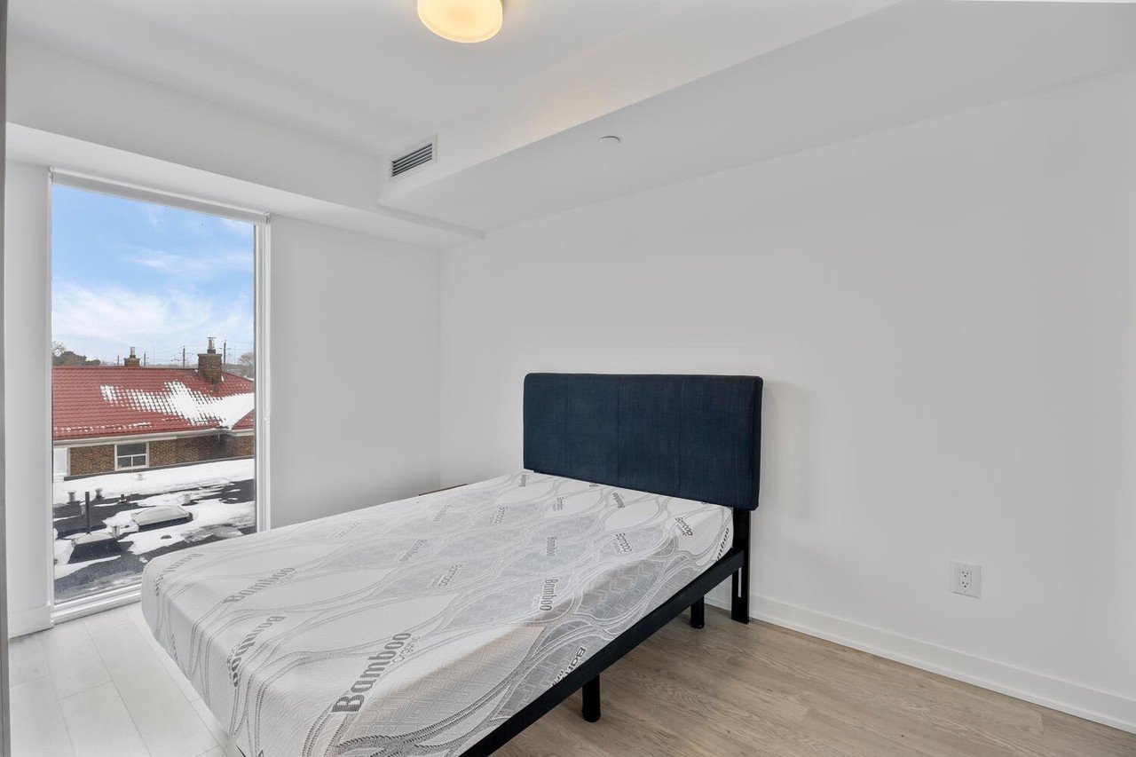 480 Wilson Ave - Photo 4 of 18