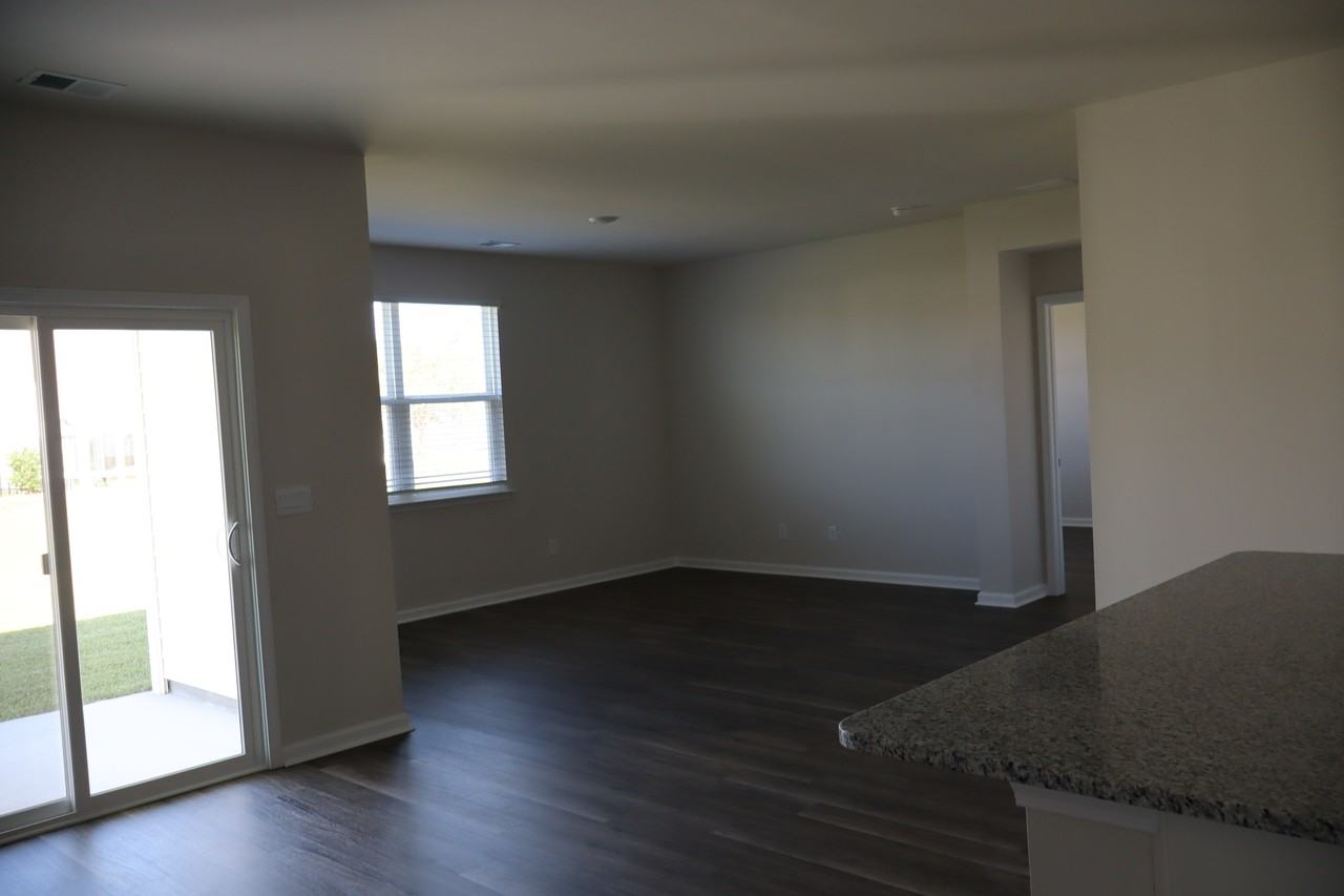 1099 Flintshire Dr #1 - Photo 3 of 21