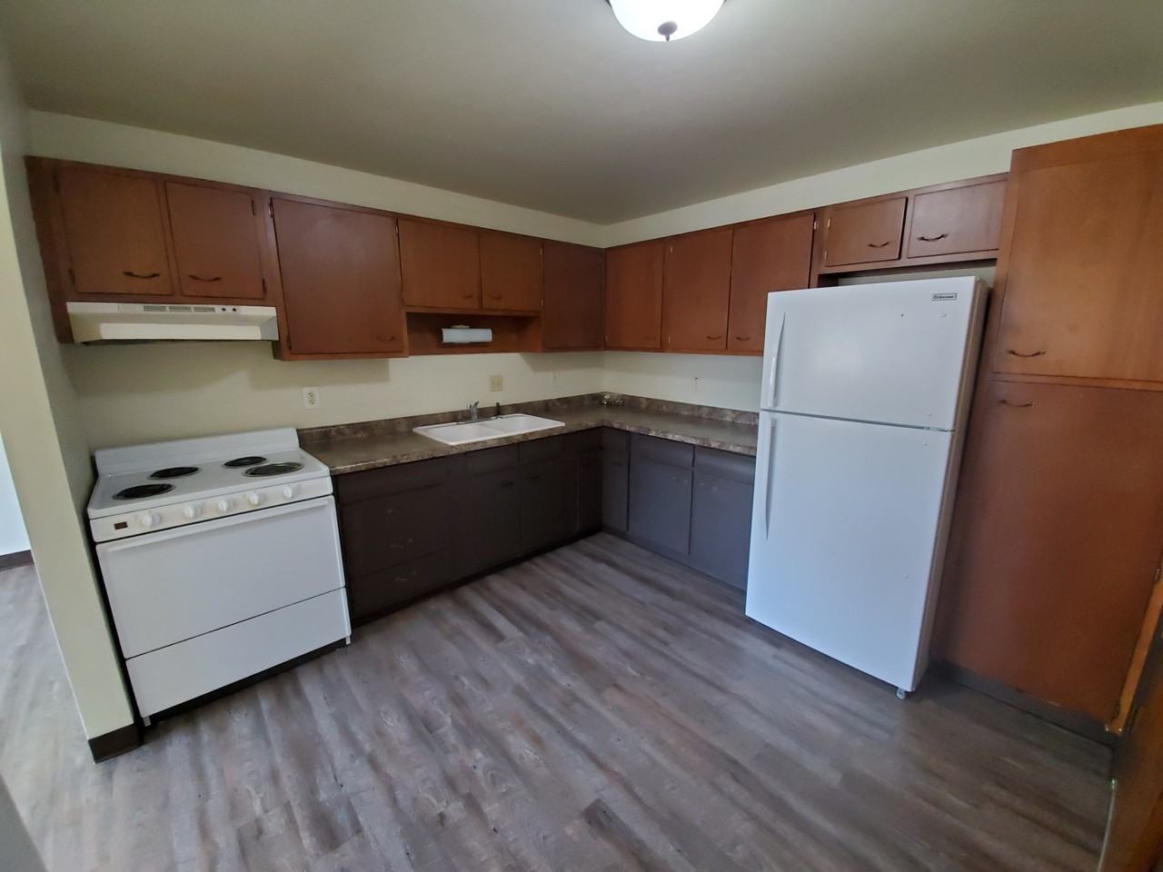 1303 Morris Avenue(Wisco) - Photo 2 of 18