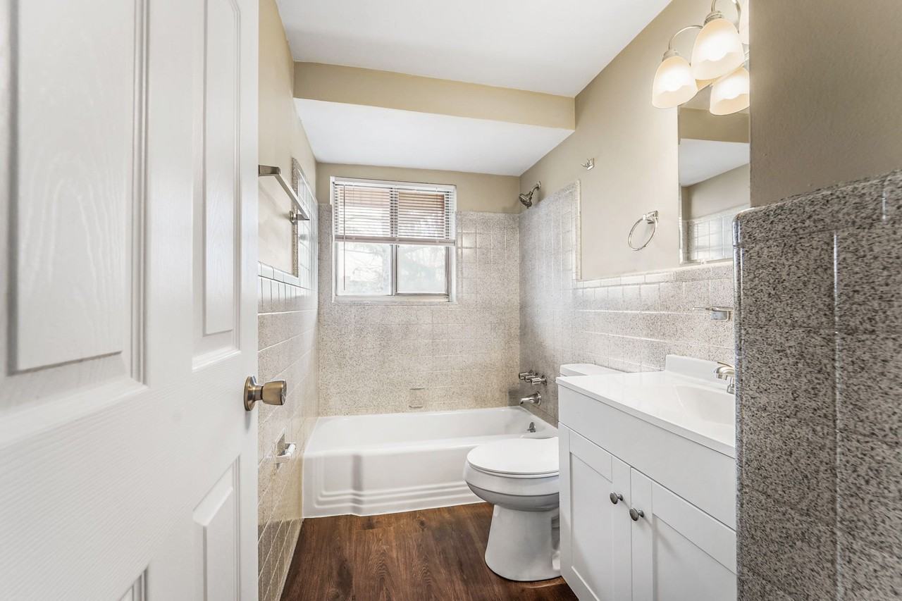 Cavalier Manor *EPM* - Photo 5 of 24