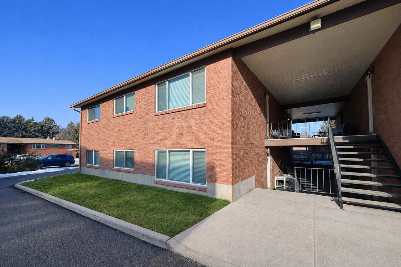 Cooper Apts 4768 - Photo 2 of 11